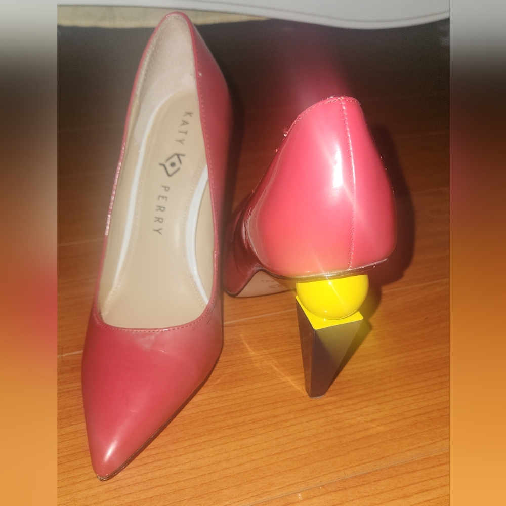 Shoe